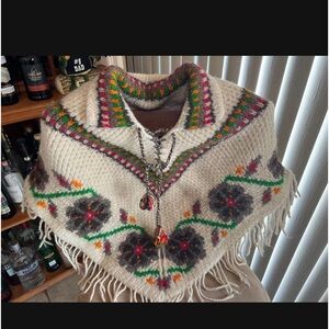 Pure 100% ALPACA child poncho from Mexico.